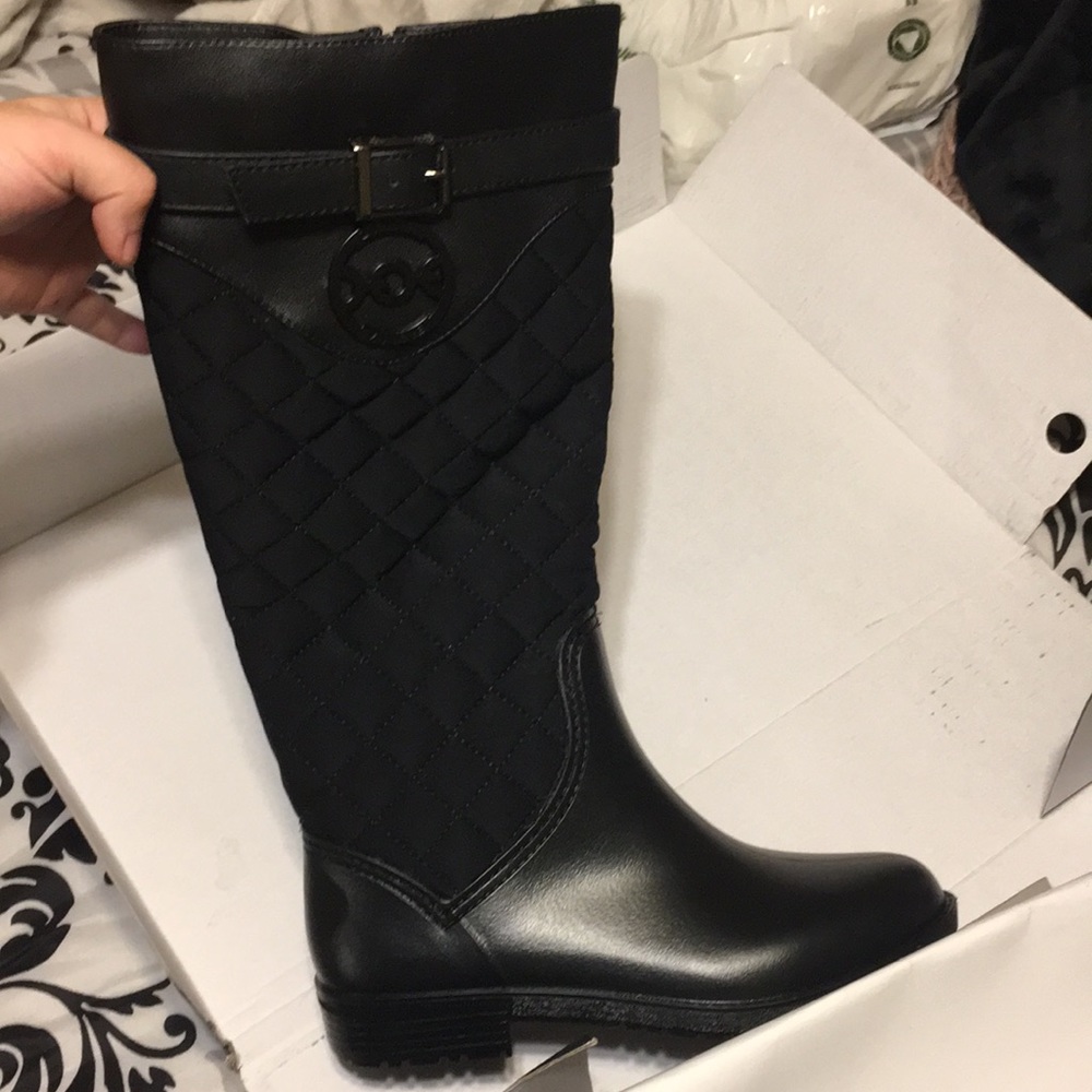 Women rain boots